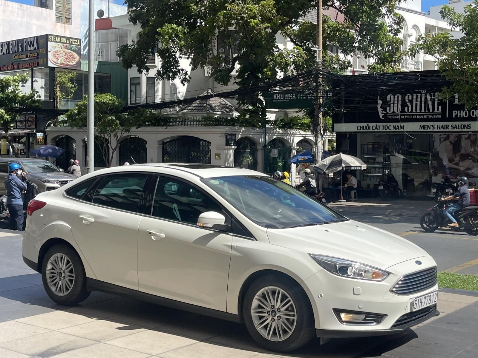 Ford Focus 2016 - Màu trắng