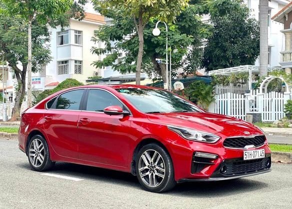 Kia Cerato 2019 - Xe màu đỏ