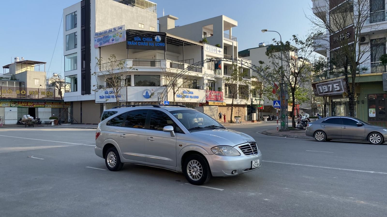 Ssangyong Stavic 2008 - Tư nhân chính chủ - Keo chỉ zin, lốp mới cả dàn