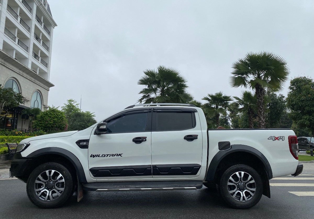 Ford Ranger 2017 - Màu trắng, nhập khẩu, giá 816tr