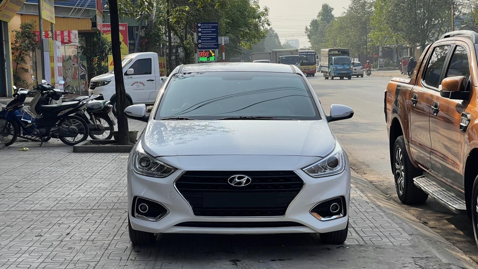 Hyundai Accent 2020 - Màu trắng số tự động, giá 452tr