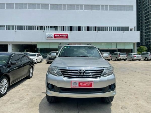 Toyota Fortuner 2012 - Màu bạc, giá chỉ 525 triệu