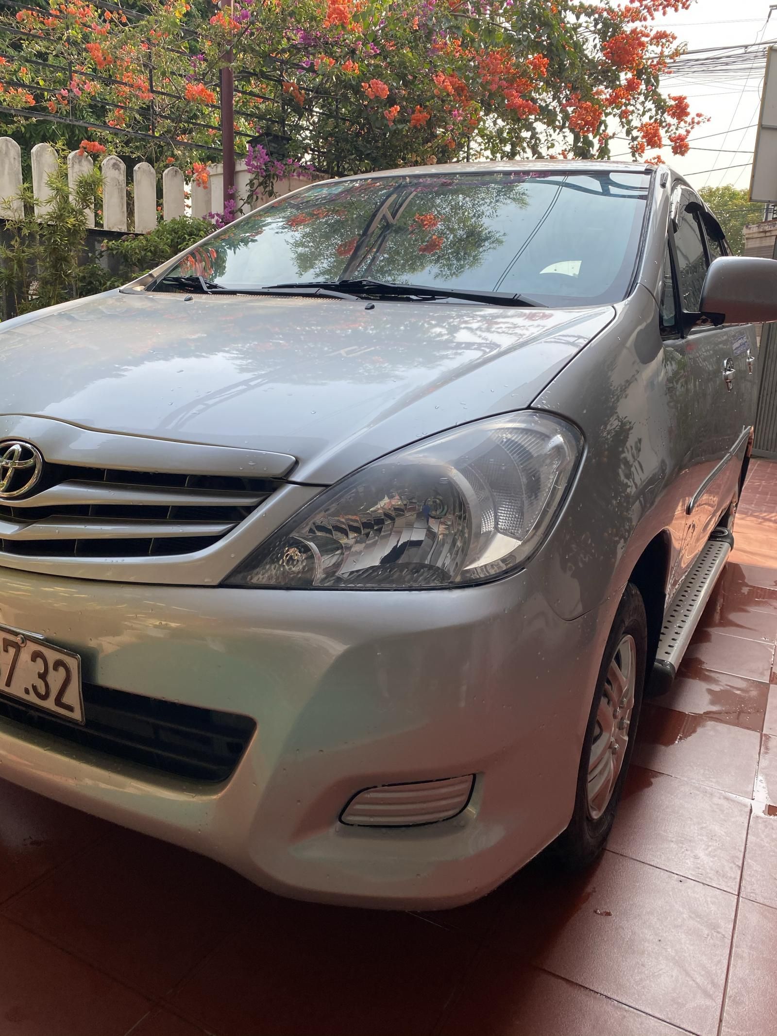 Toyota Innova 2011 - Chính chủ giá 210tr