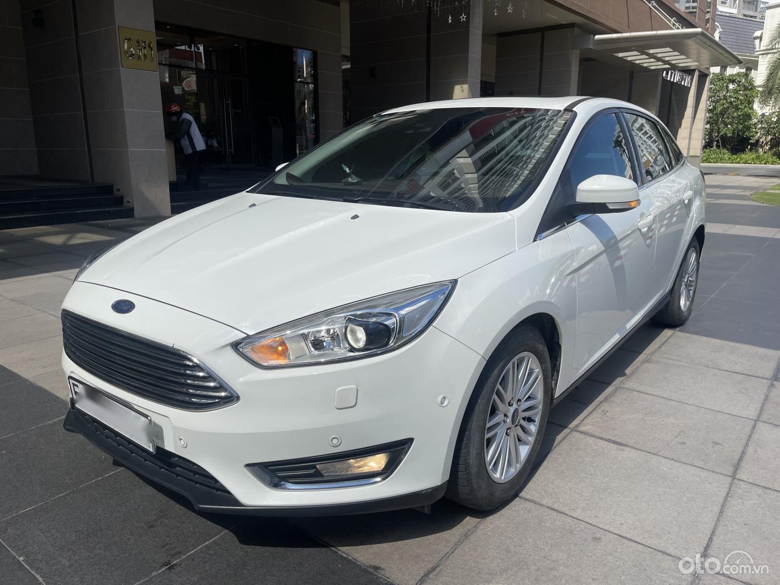 Ford Focus 2016 - Màu trắng