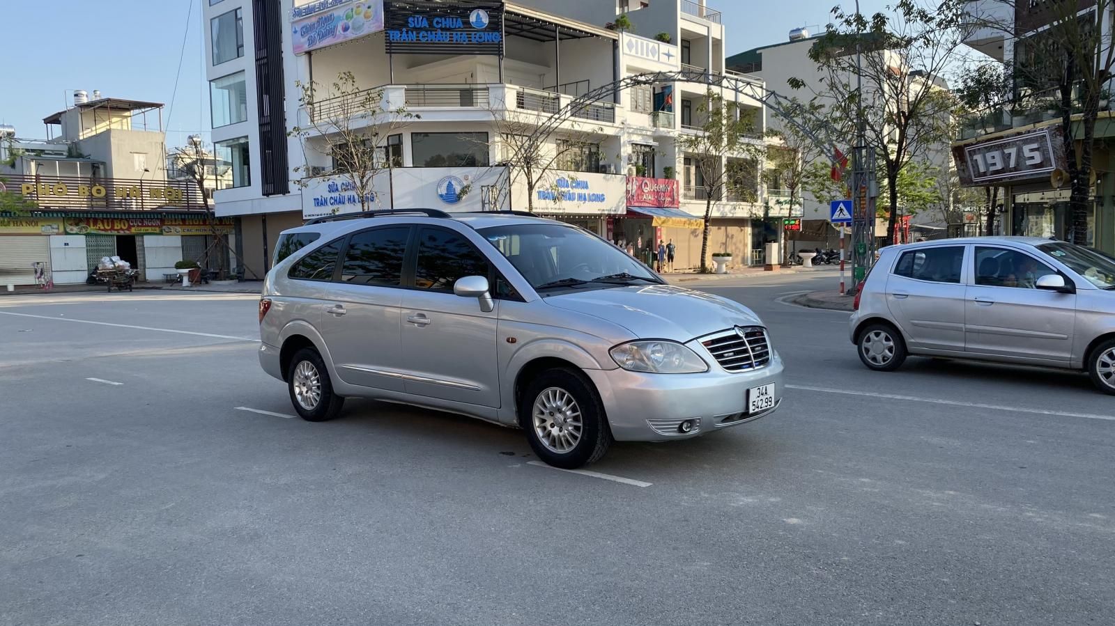 Ssangyong Stavic 2008 - Tư nhân chính chủ - Keo chỉ zin, lốp mới cả dàn