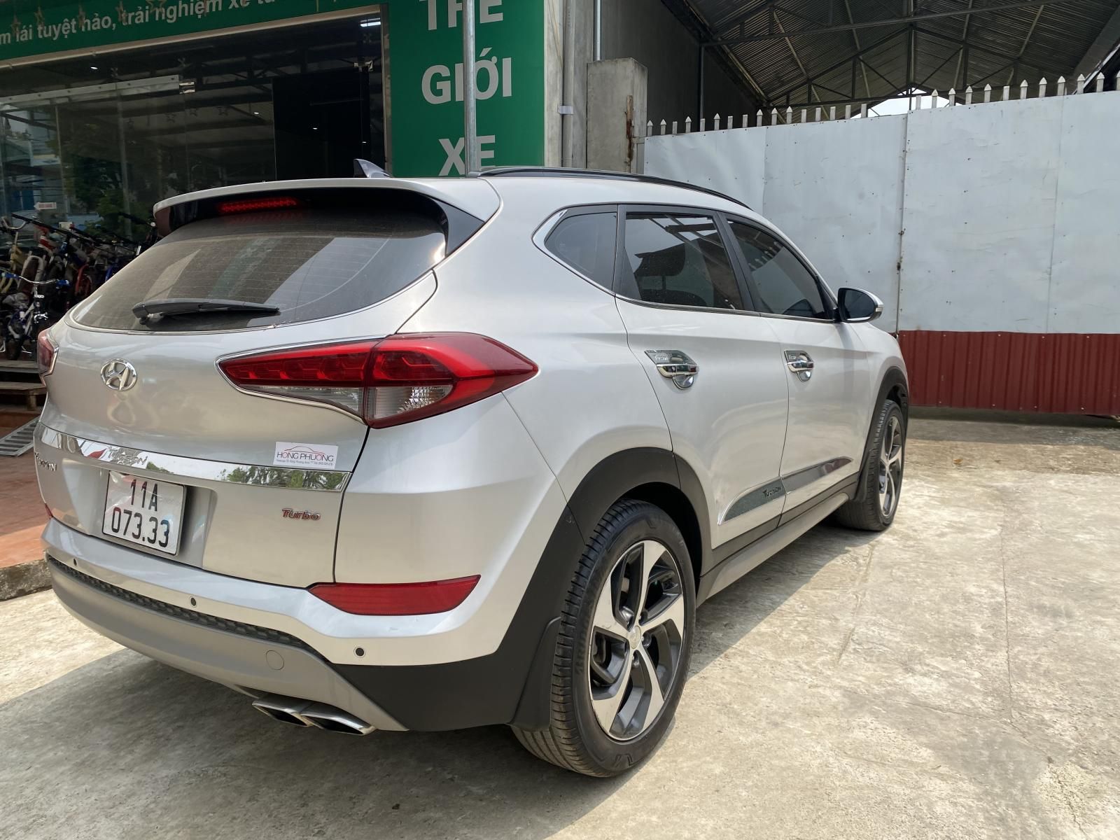 Hyundai Tucson 2017 - Giá chỉ 735tr bản 1.6 Turbo chạy xịn 80.000km, xe đẹp không lỗi lầm 