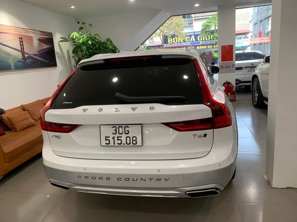 Volvo V90 2019 - Màu trắng, nhập khẩu