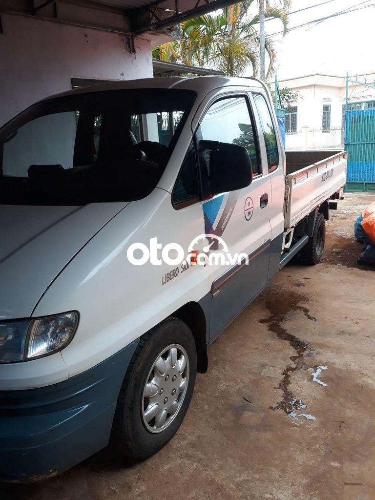 Hyundai Libero 2004 - Màu trắng, xe nhập, giá chỉ 148 triệu