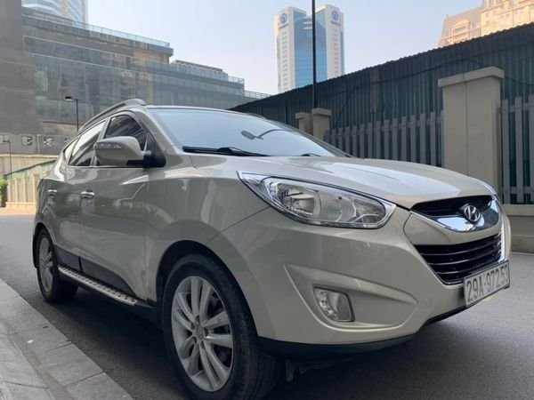 Hyundai Tucson 2013 - Màu trắng, xe nhập Hàn