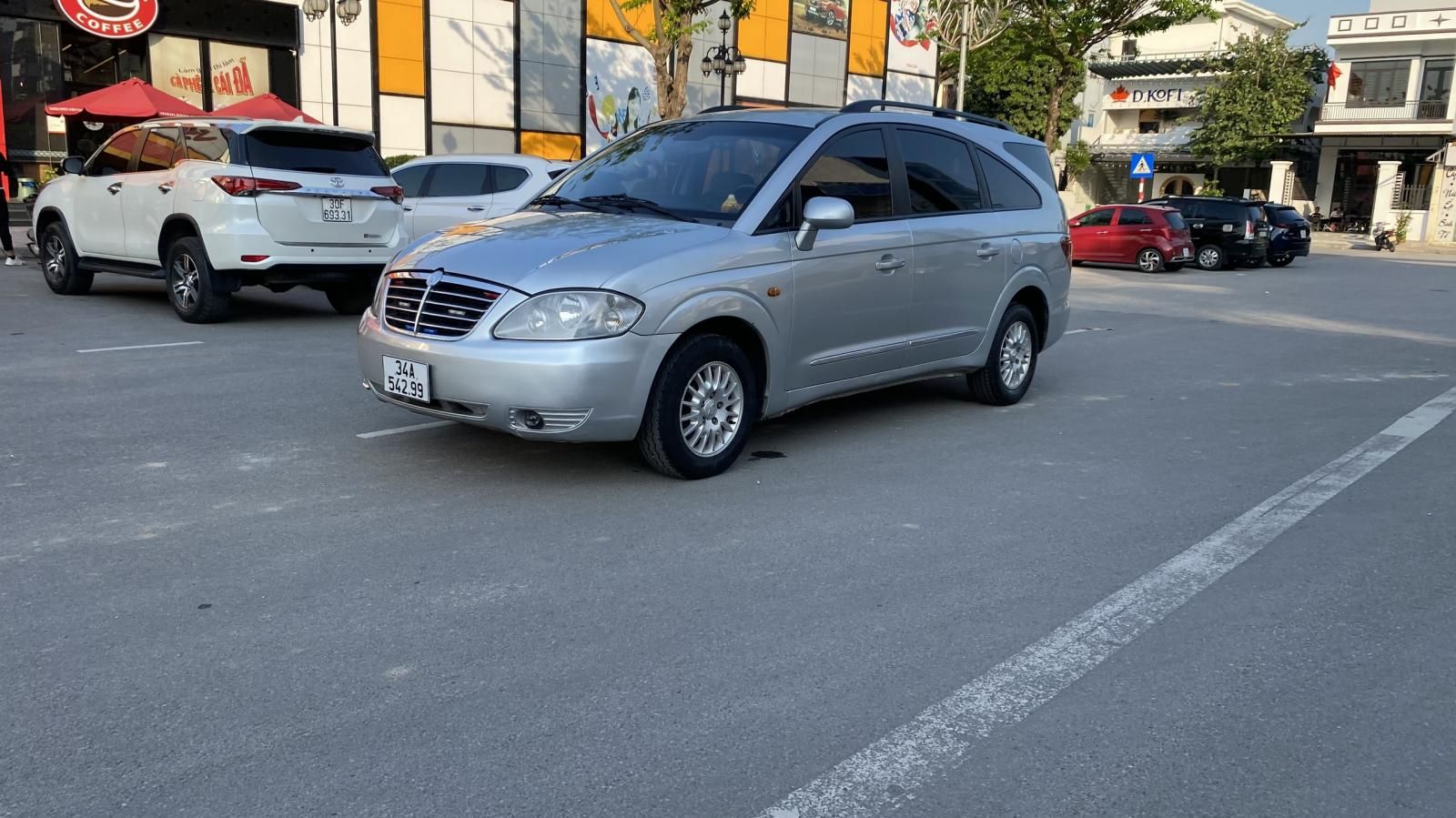 Ssangyong Stavic 2008 - Tư nhân chính chủ - Keo chỉ zin, lốp mới cả dàn