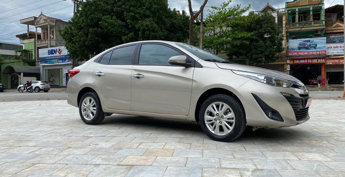 Toyota Vios 2019 - Màu vàng cát