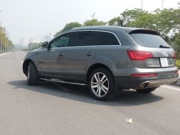 Audi Q7 2009 - Màu bạc, nhập khẩu nguyên chiếc, giá chỉ 690 triệu