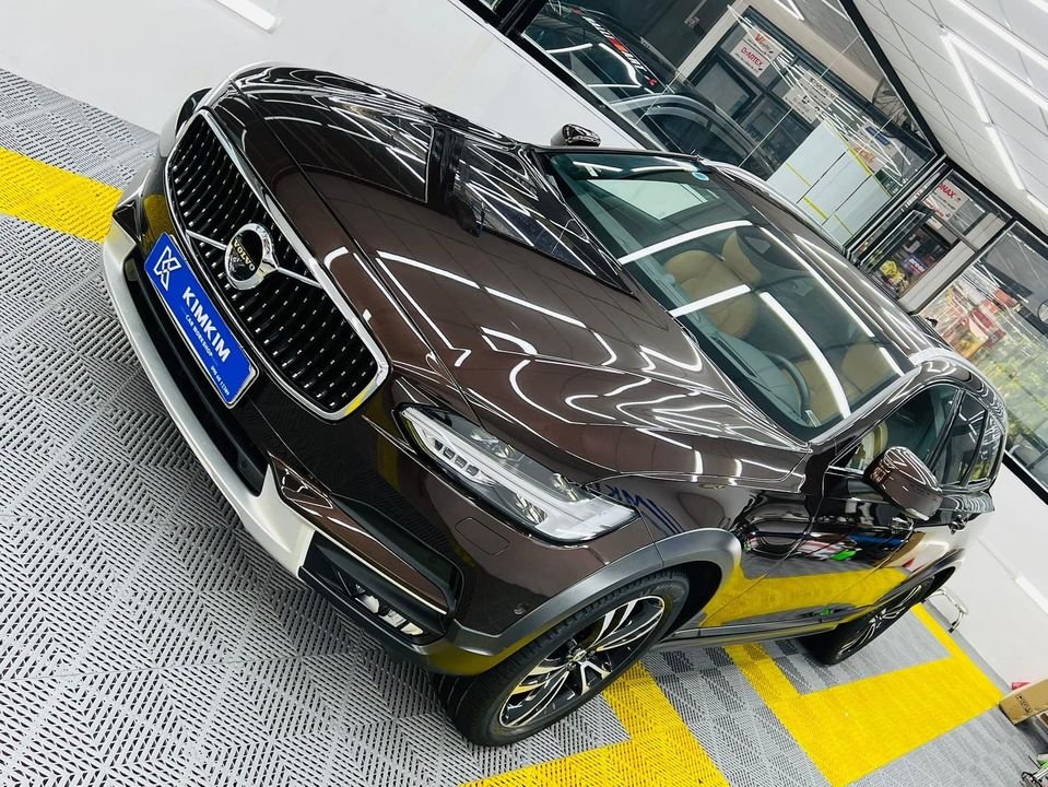 Volvo V90 2018 - Màu nâu