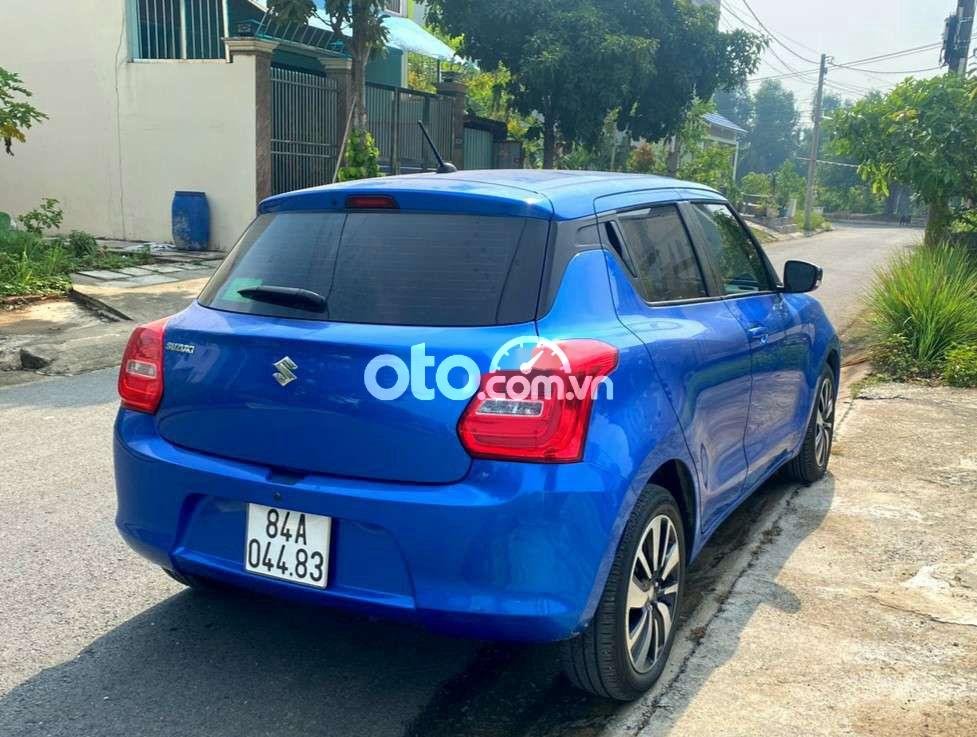 Suzuki Swift 2018 - Màu xanh lam, nhập khẩu