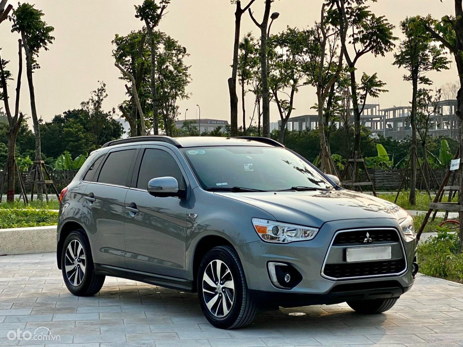 Mitsubishi Outlander Sport 2014 - Đăng ký lần đầu 2015 còn mới, giá 535tr