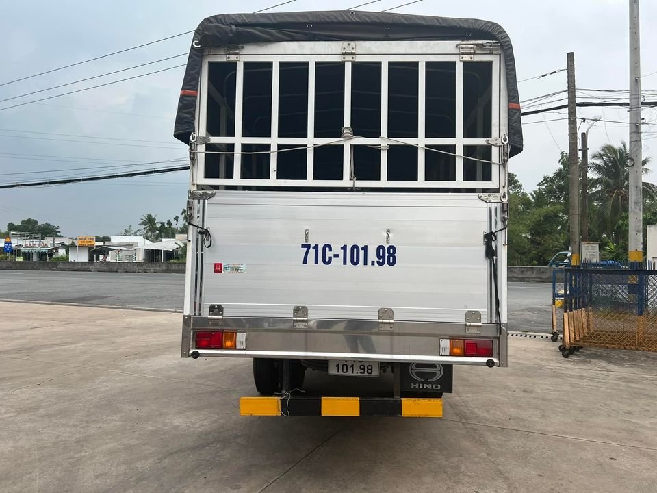 Hino 300 Series 2021 - Màu trắng, giá cực tốt