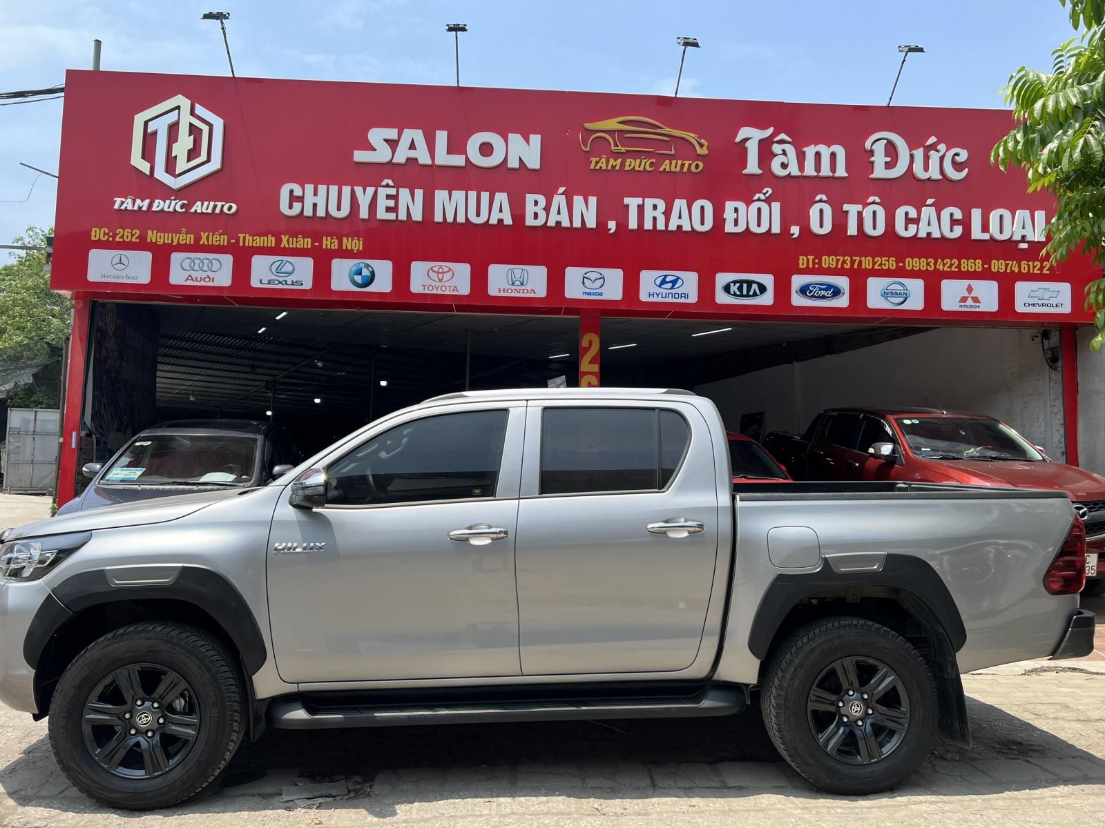 Toyota Hilux 2021 - Mới đi 12.000km