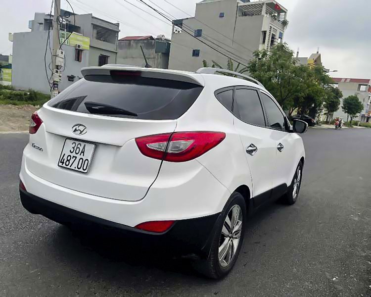 Hyundai Tucson 2014 - Màu trắng, nhập khẩu số tự động, 520 triệu