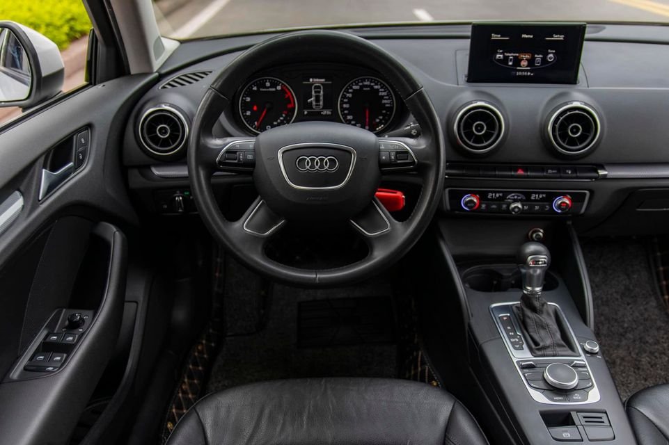 Audi A3 2013 - Màu trắng, nhập khẩu 