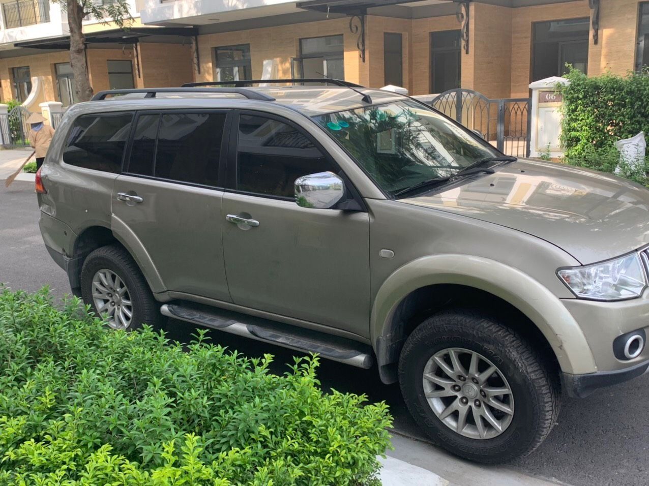 Mitsubishi Pajero 2013 - Màu xám, nhập khẩu