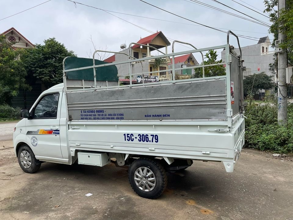 Xe tải 500kg - dưới 1 tấn 2018 - Màu trắng, giá cực tốt