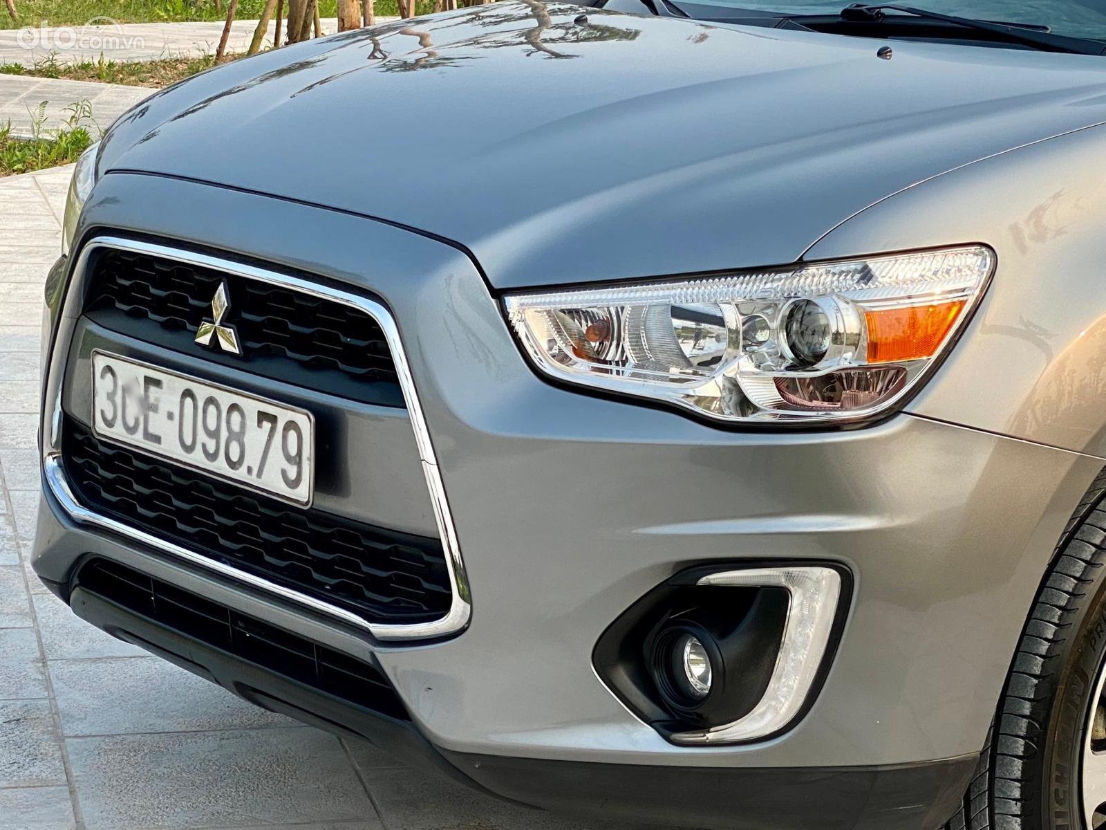 Mitsubishi Outlander Sport 2014 - Đăng ký lần đầu 2015 còn mới, giá 535tr