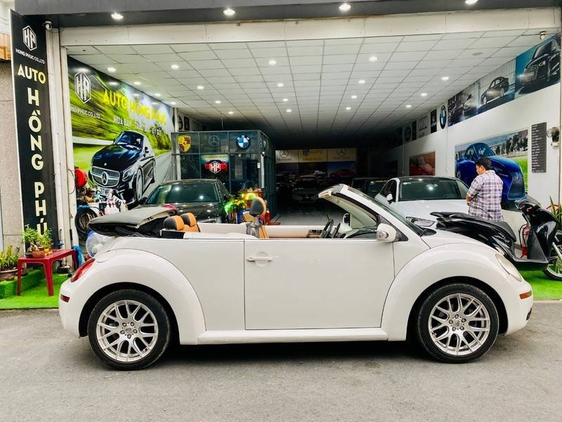 Volkswagen New Beetle 2005 - Màu trắng, xe nhập số tự động