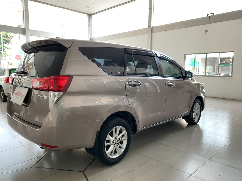 Toyota Innova 2019 - Màu xám, giá 629tr