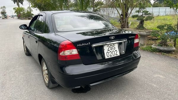 Daewoo Nubira 2002 - Màu đen, nhập khẩu