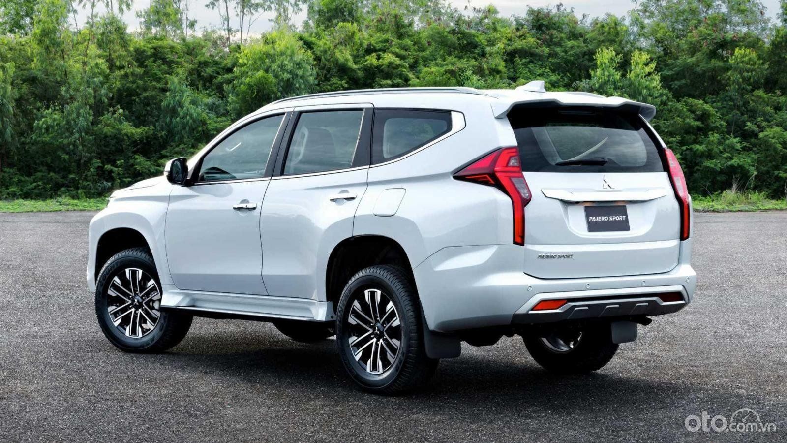 Mitsubishi Pajero Sport 2022 - Ưu đãi 50% thuế trước bạ