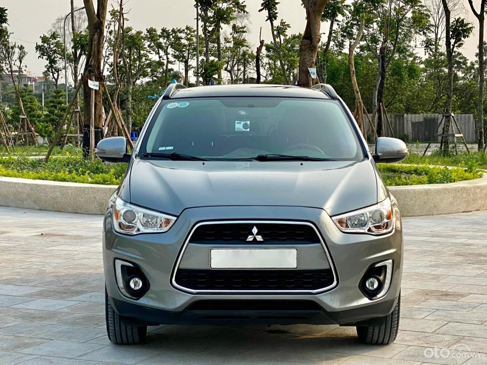 Mitsubishi Outlander Sport 2014 - Đăng ký lần đầu 2015 còn mới, giá 535tr