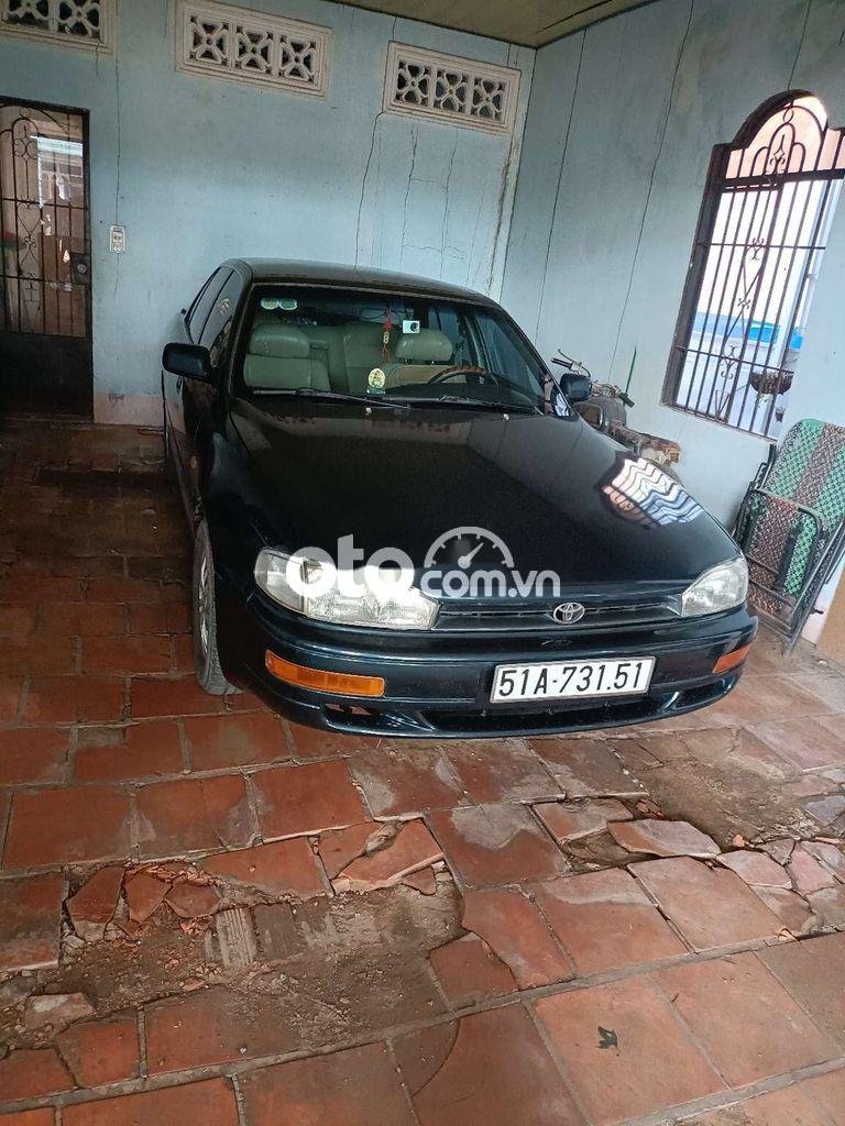 Toyota Camry 1993 - Màu đen, nhập khẩu, giá chỉ 135 triệu