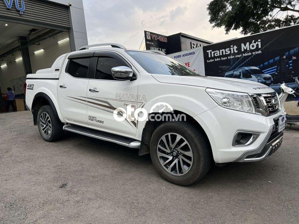 Nissan Navara 2019 - Màu trắng, nhập khẩu nguyên chiếc giá cạnh tranh