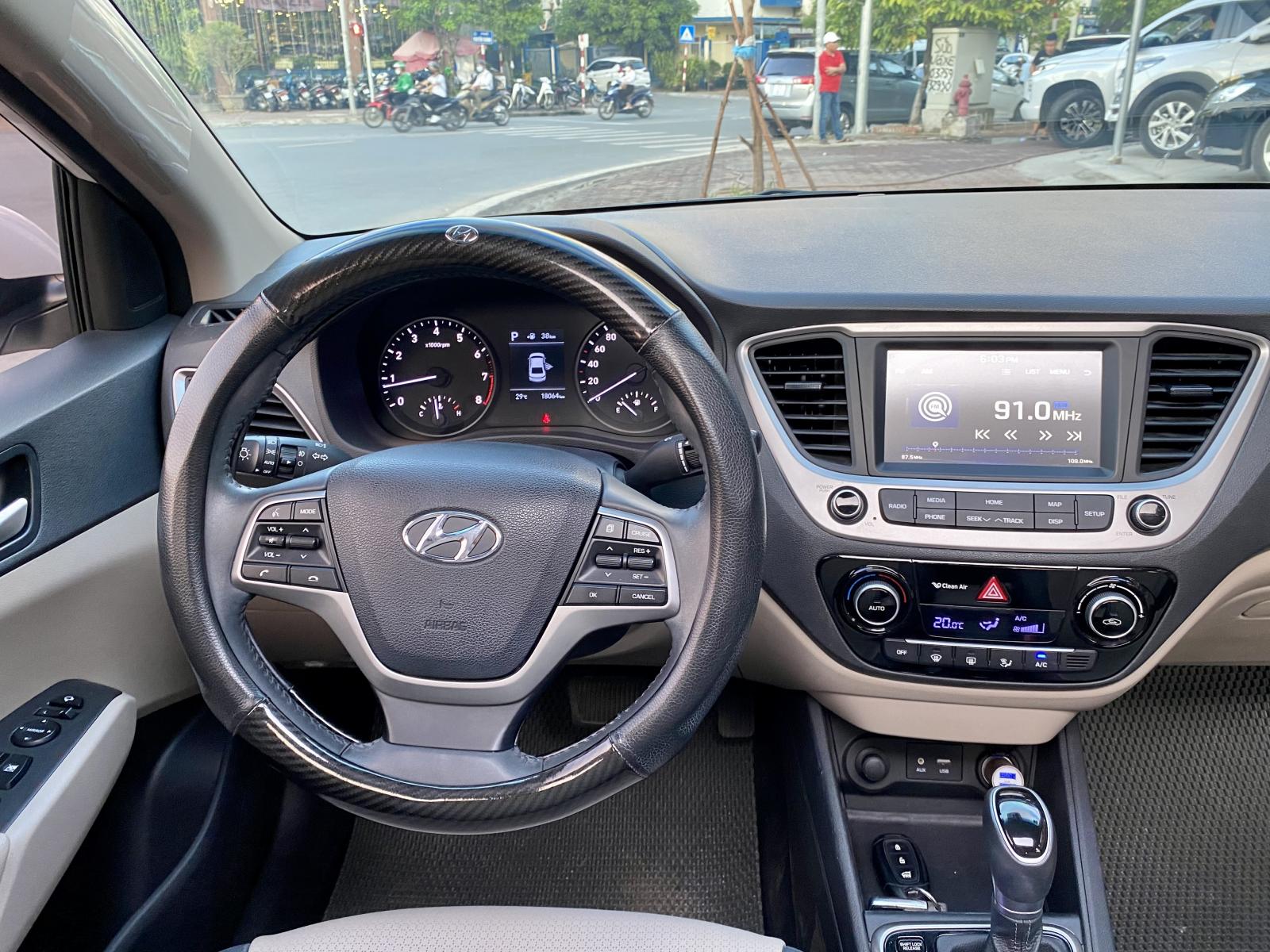 Hyundai Accent 1.4 ATH 2020 -  Hyundai Accent 1.4 ATH 2020