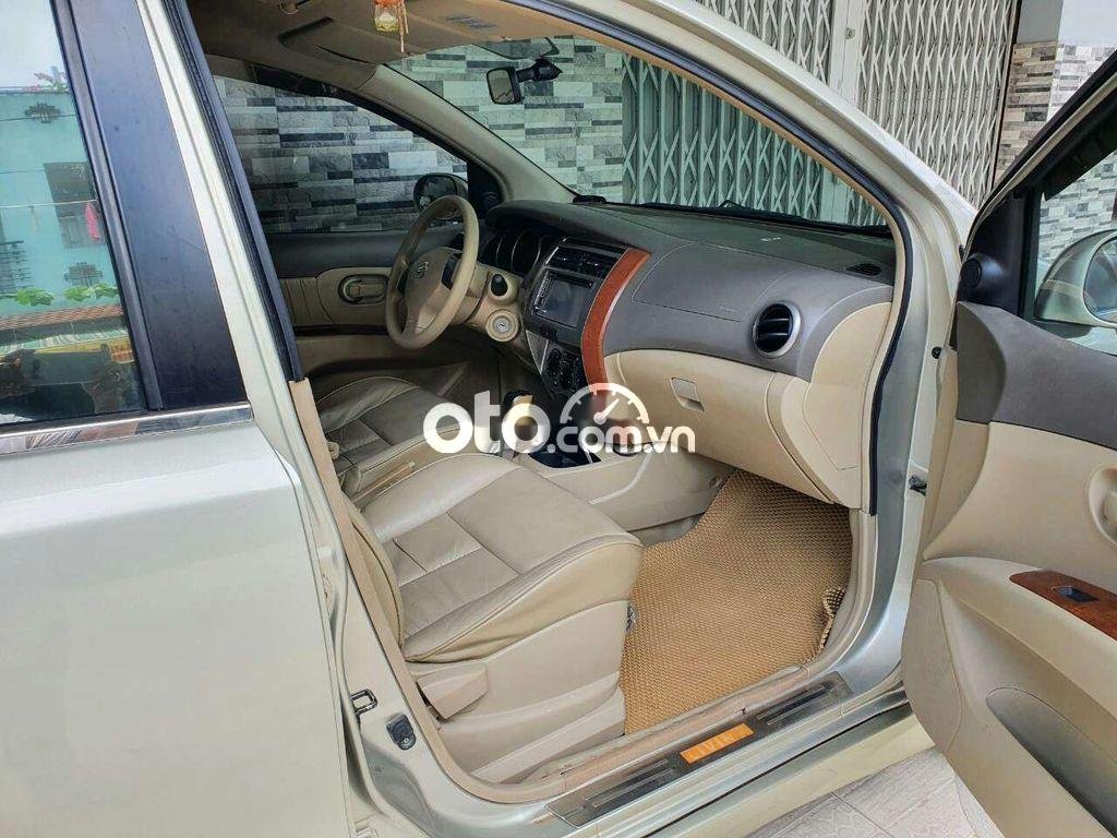 Nissan Livina 2011 - Bán xe 7 chỗ