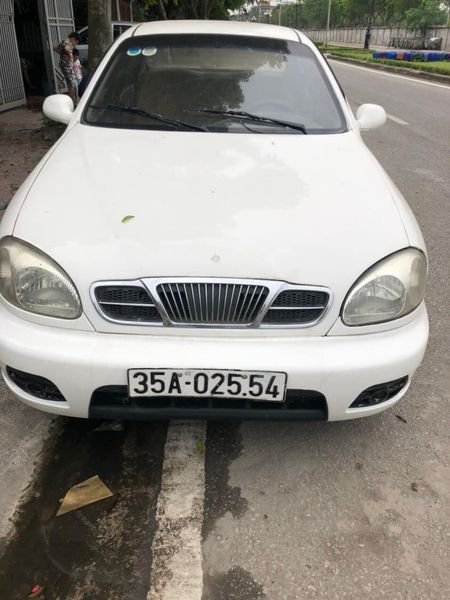 Daewoo Lanos 2000 - Màu trắng