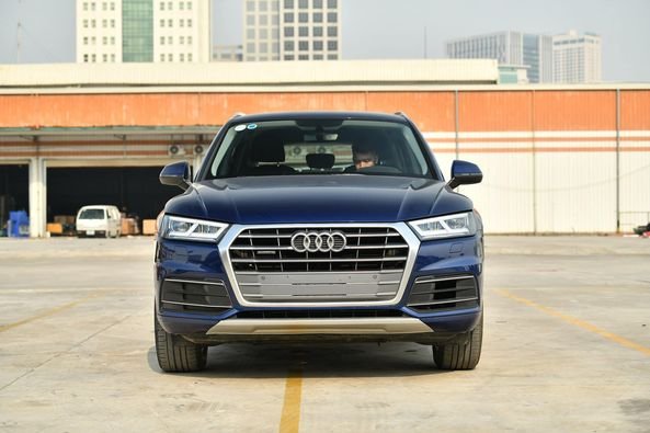 Audi Q5 2019 - Màu xanh lam, nhập khẩu nguyên chiếc