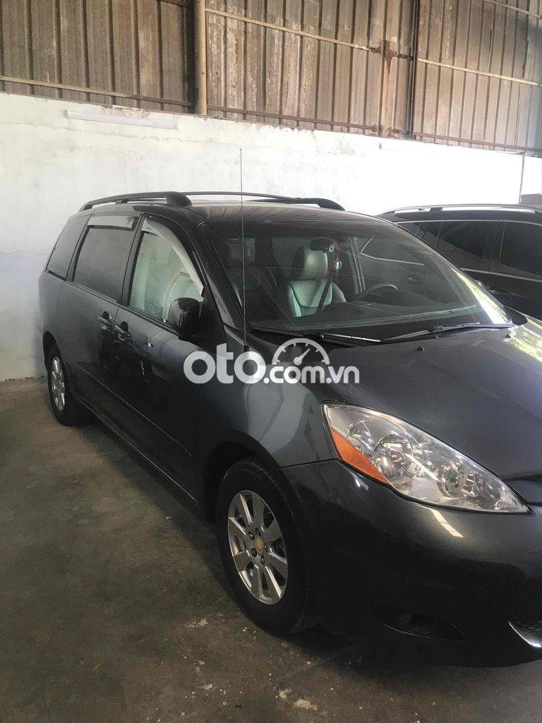 Toyota Sienna 2008 - Giá chỉ 495 triệu