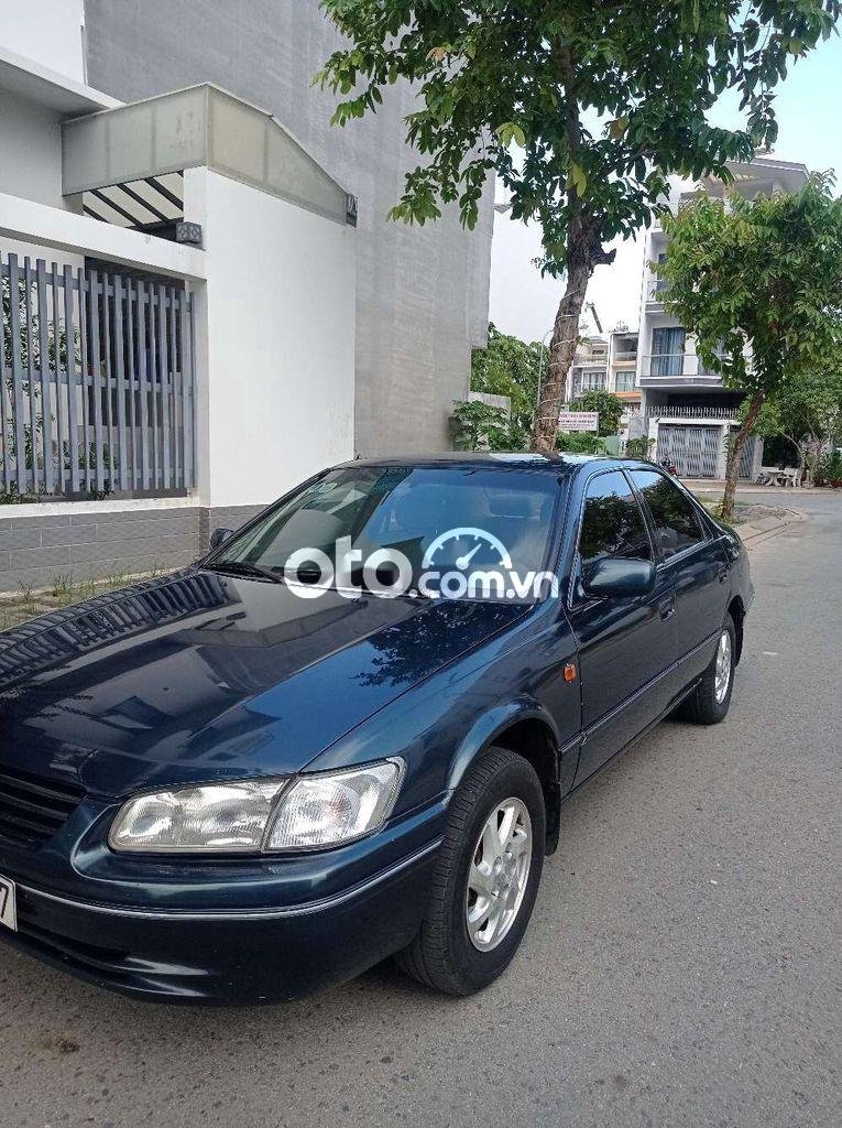 Toyota Camry 1999 - Màu xanh lam, nhập khẩu nguyên chiếc, 175 triệu