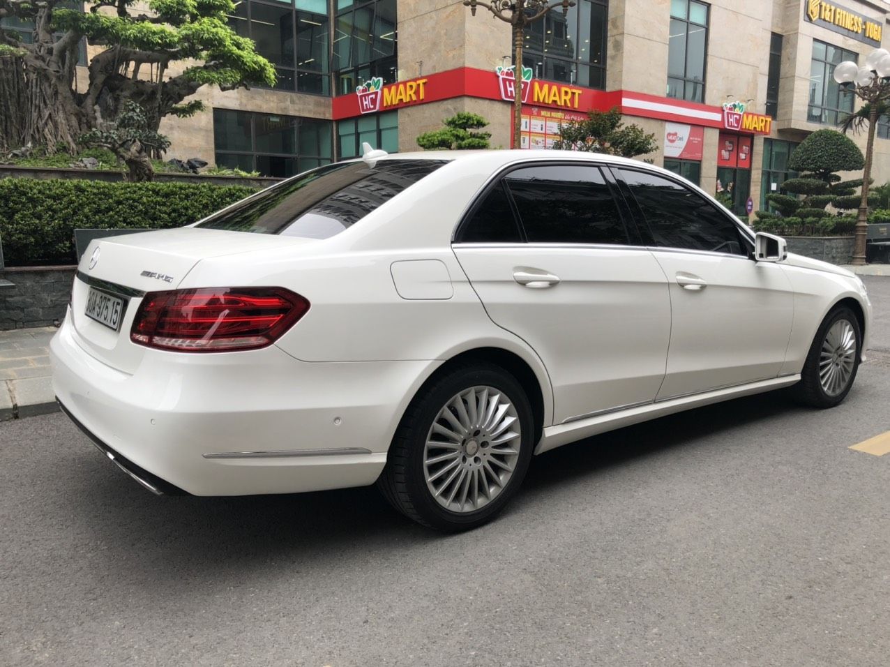 Mercedes-Benz 2015 - Màu trắng, giá tốt