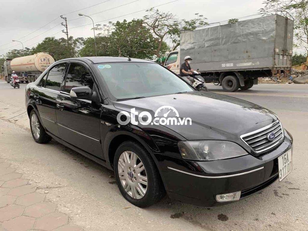 Ford Mondeo 2004 - Màu đen, 139 triệu