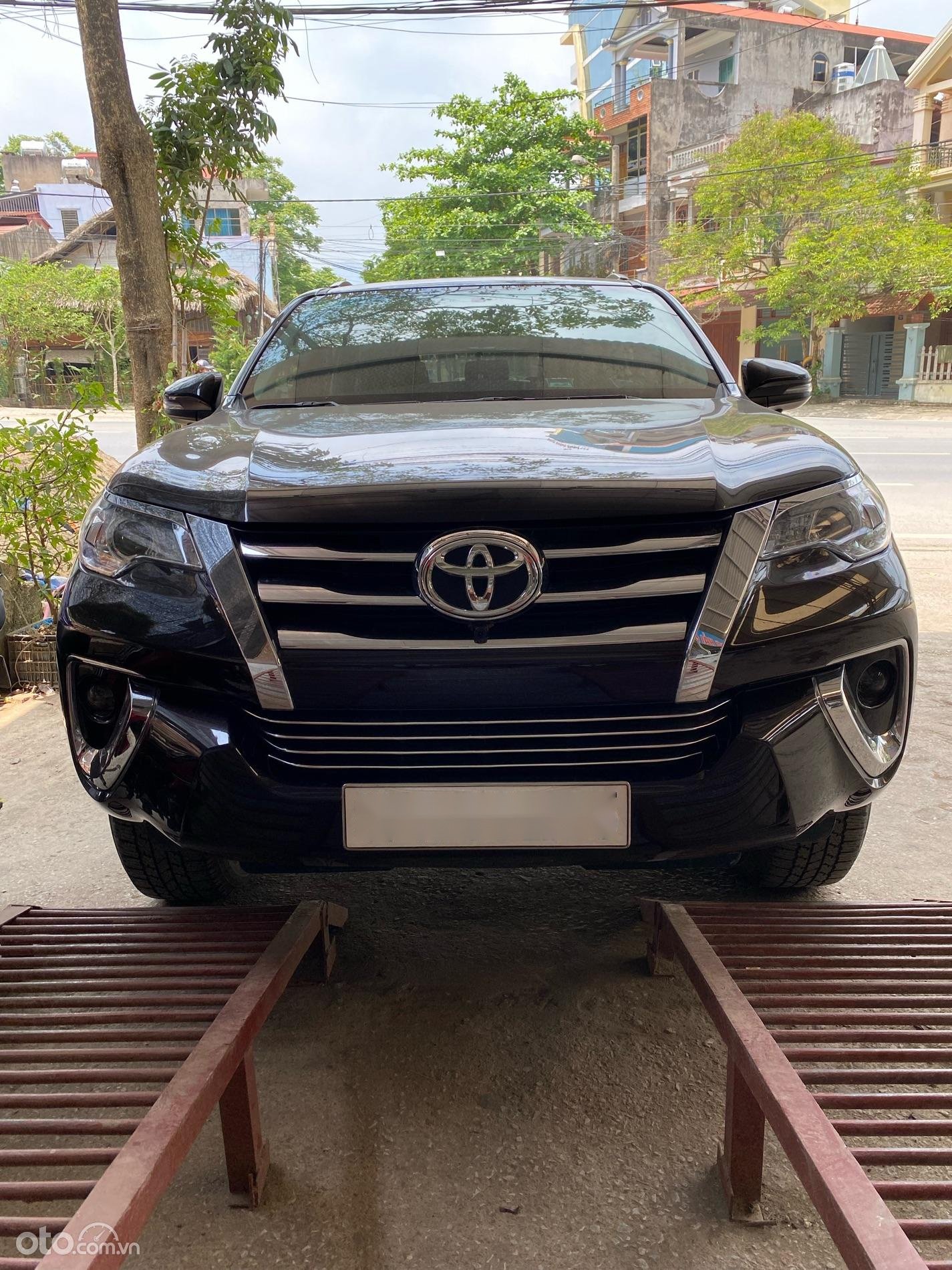 Toyota Fortuner 2019 - Xe mới 99%, giá tốt 965tr