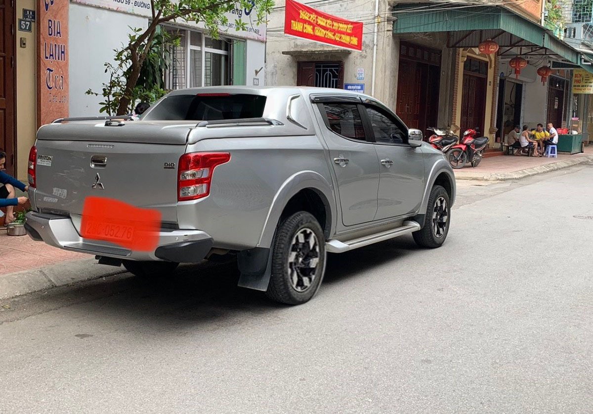 Mitsubishi Triton 2020 - Màu bạc, nhập khẩu chính chủ