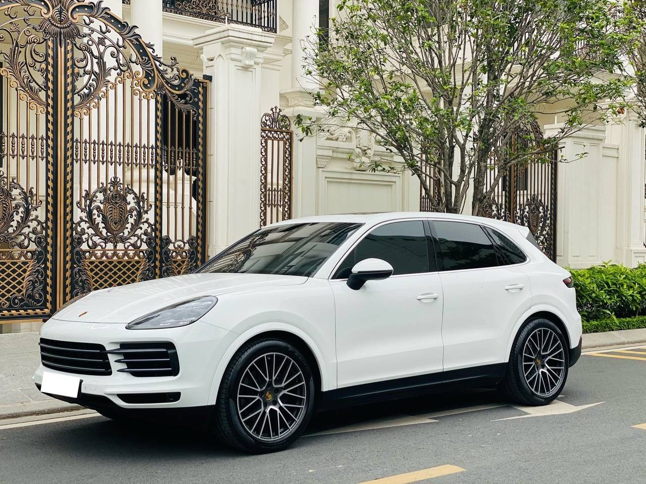 Porsche Cayenne S 2018 - Màu trắng, nội thất kem, tên tư nhân - biển Hà Nội