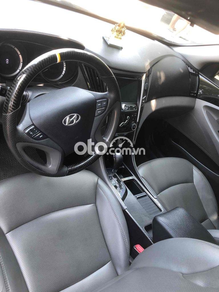 Hyundai Sonata 2011 - Màu trắng, nhập khẩu nguyên chiếc