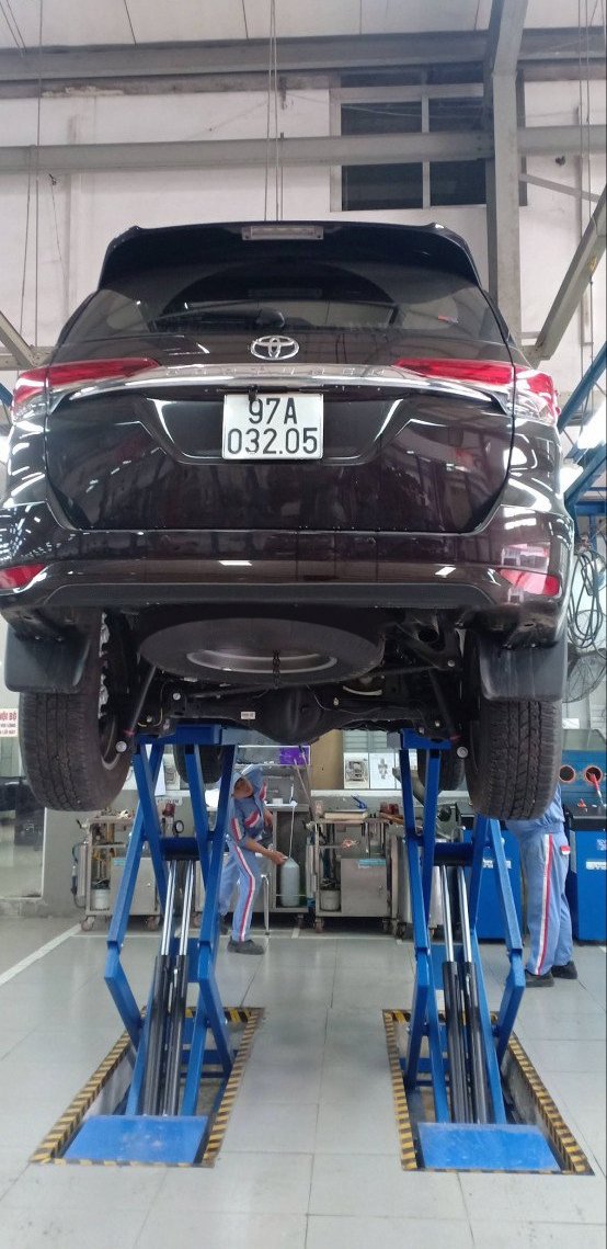 Toyota Fortuner 2019 - Màu nâu, nhập khẩu nguyên chiếc