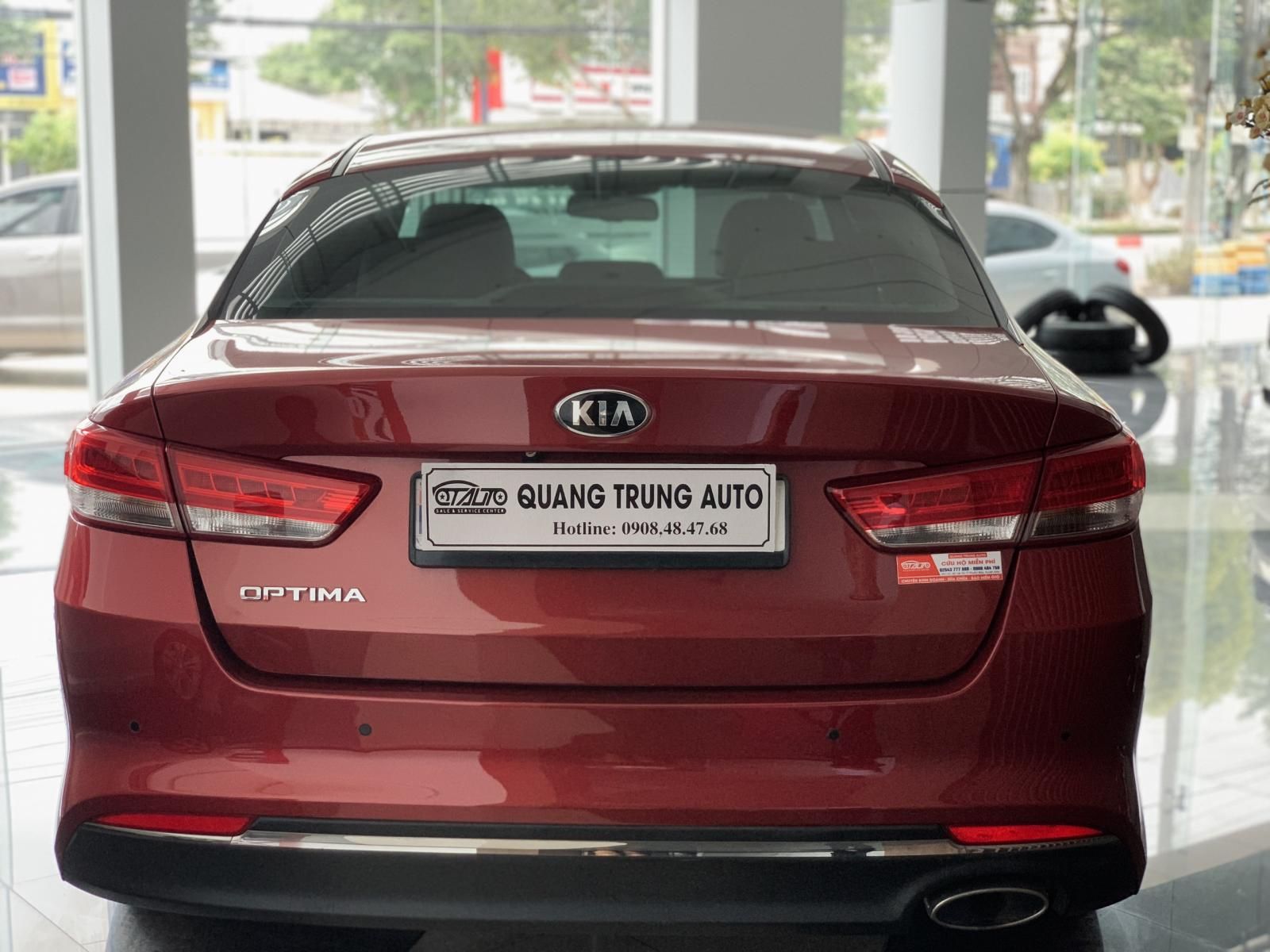 Kia Optima 2018 - Thiết kế thời trang - Giá cực hấp dẫn 675tr