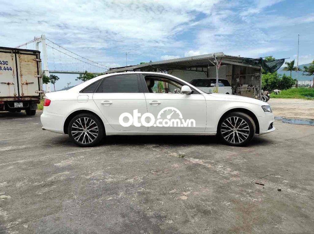 Audi A4 2010 - Màu trắng, nhập khẩu, giá 435tr