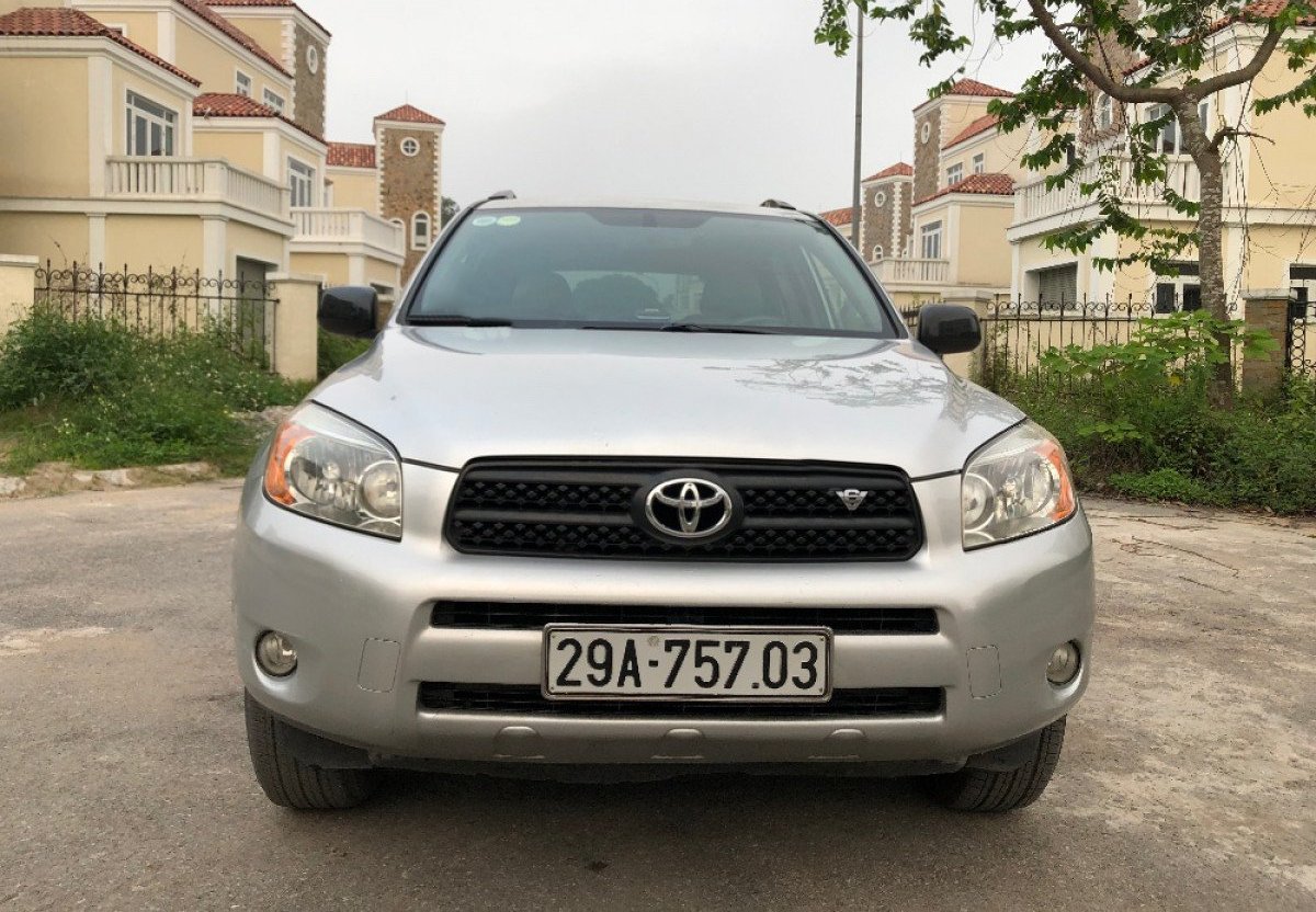 Toyota RAV4 2009 - Màu bạc, xe nhập