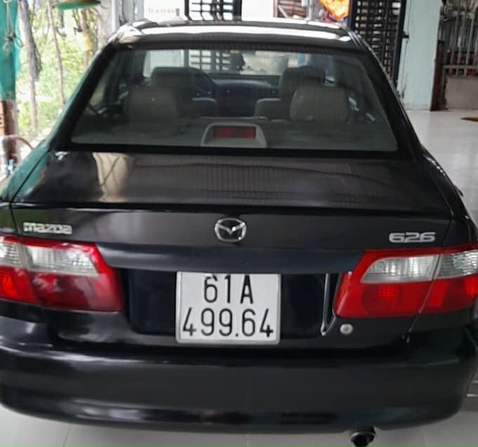 Mazda 626 2001 - Màu đen